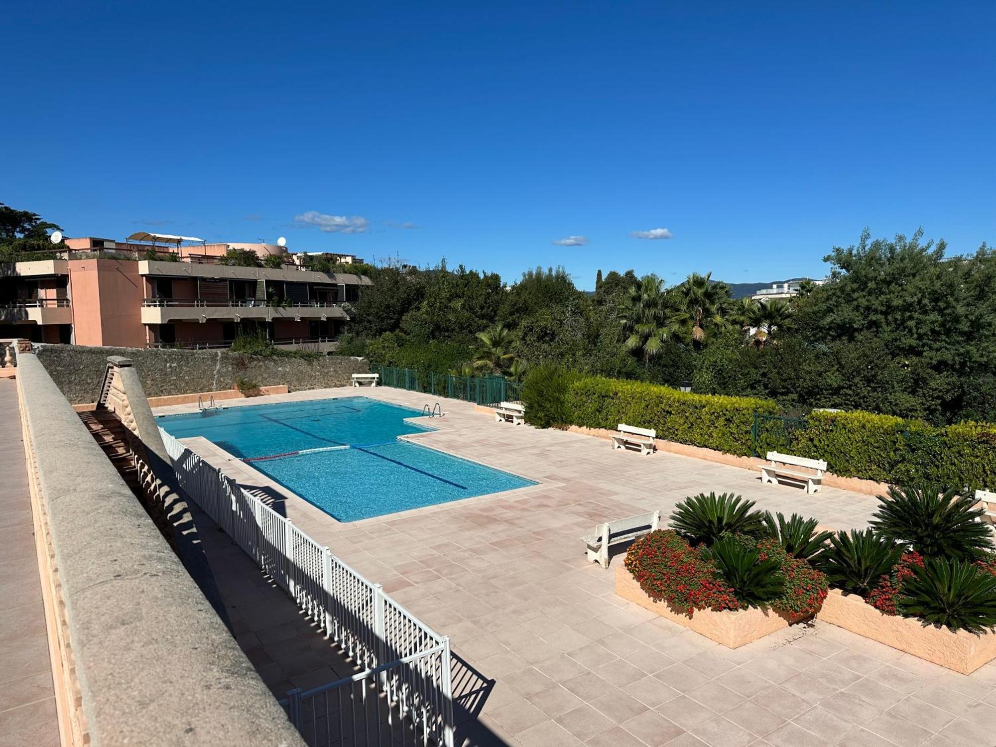 Saint-Tropez - Studio 40 M2 Exterior photo